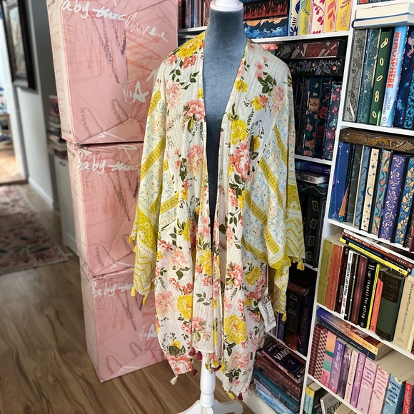 Aratta Silent Journey Jackets & Blazers - Floral Cape with Yellow Accents